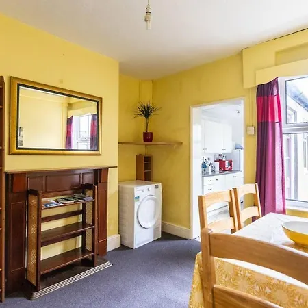 Park View House - Sleeps 6 * York